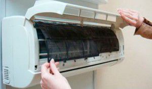 Le nettoyage du filtre du climatiseur est nécessaire