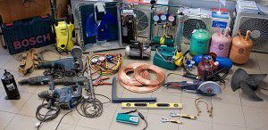 ensemble approximatif d'installateur de climatiseurs