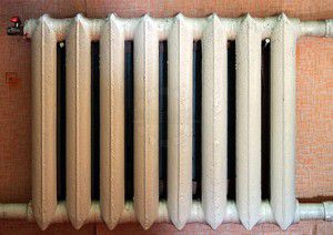 Décoloration du radiateur due à une utilisation prolongée