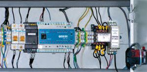 armoire de commande avec contrôleur