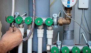 exemple d'installation d'un peigne dans une salle de bain