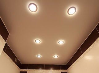 L'éclairage ponctuel permet d'économiser de l'énergie en n'allumant que les appareils d'éclairage dont vous avez besoin